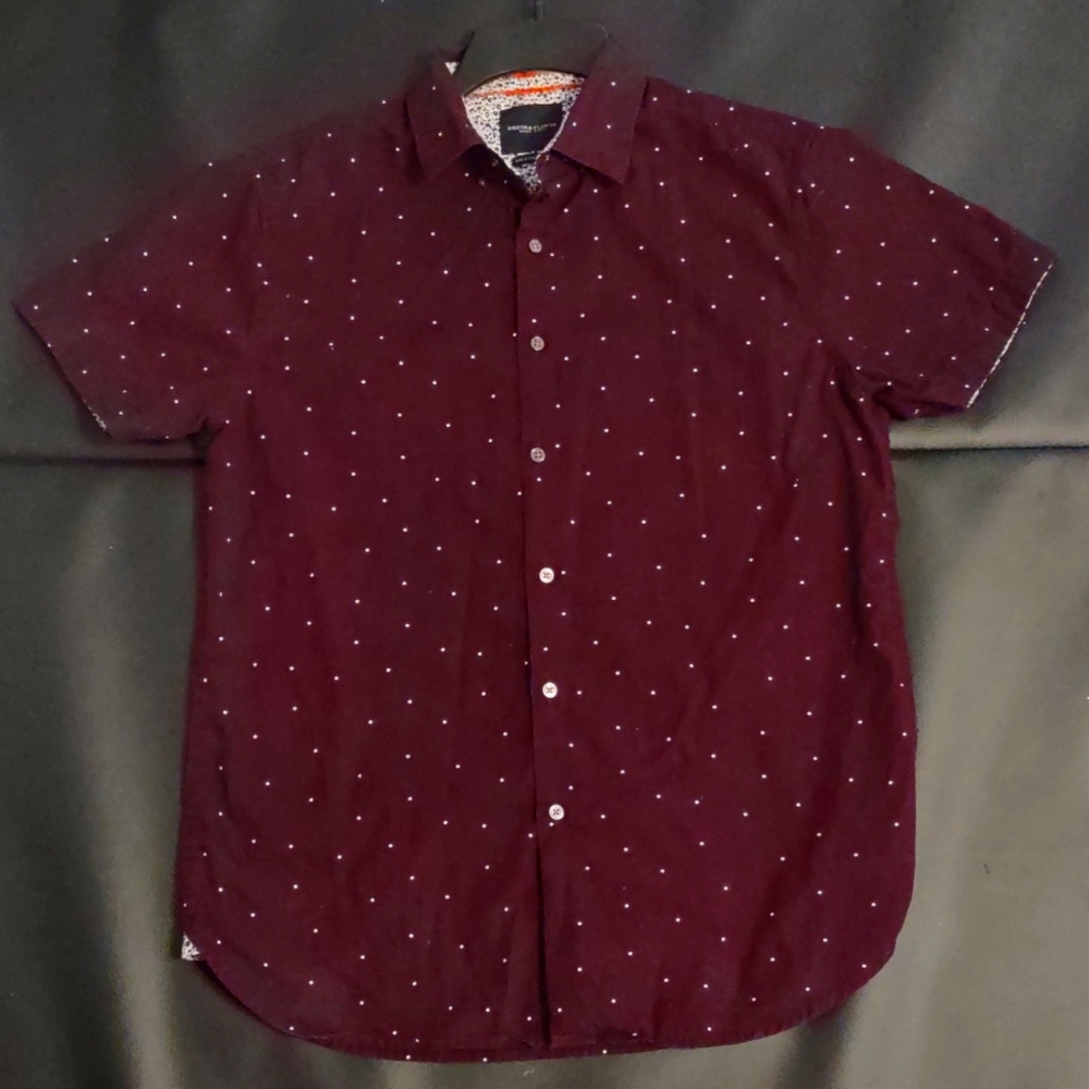 button down short sleeve shirt (small)